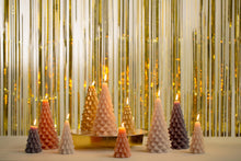 Afbeelding in Gallery-weergave laden, Rustik Lys kaars kerstboom cognac 1 stuk 6,3x12cm
