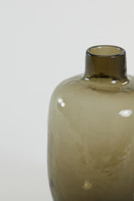 Afbeelding in Gallery-weergave laden, Light &amp; Living vaas Ø12x18,5 cm DAKAR glas bruin
